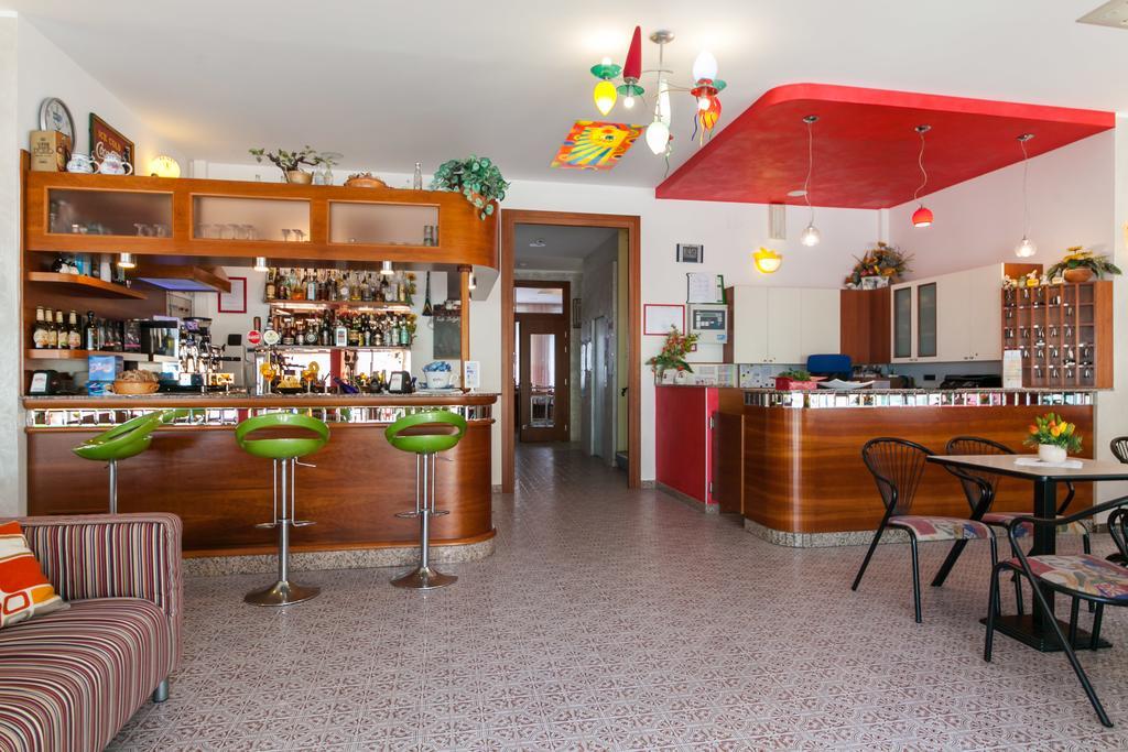 Hotel Sandra Gatteo a Mare Dış mekan fotoğraf