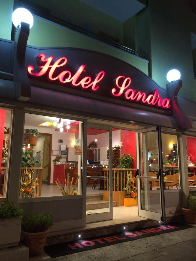 Hotel Sandra Gatteo a Mare Dış mekan fotoğraf