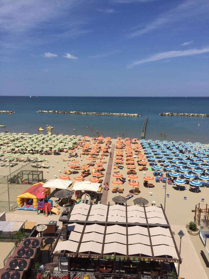 Hotel Sandra Gatteo a Mare Dış mekan fotoğraf
