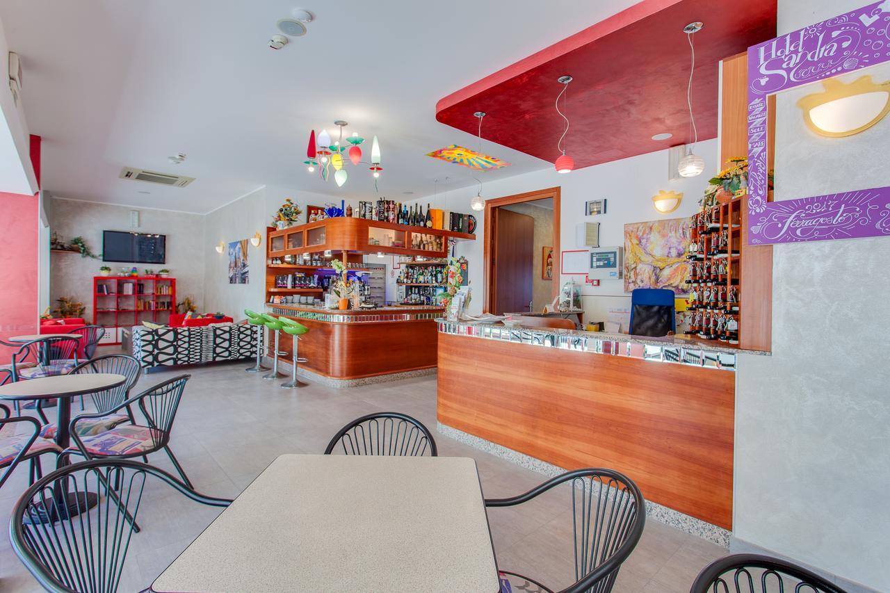 Hotel Sandra Gatteo a Mare Dış mekan fotoğraf