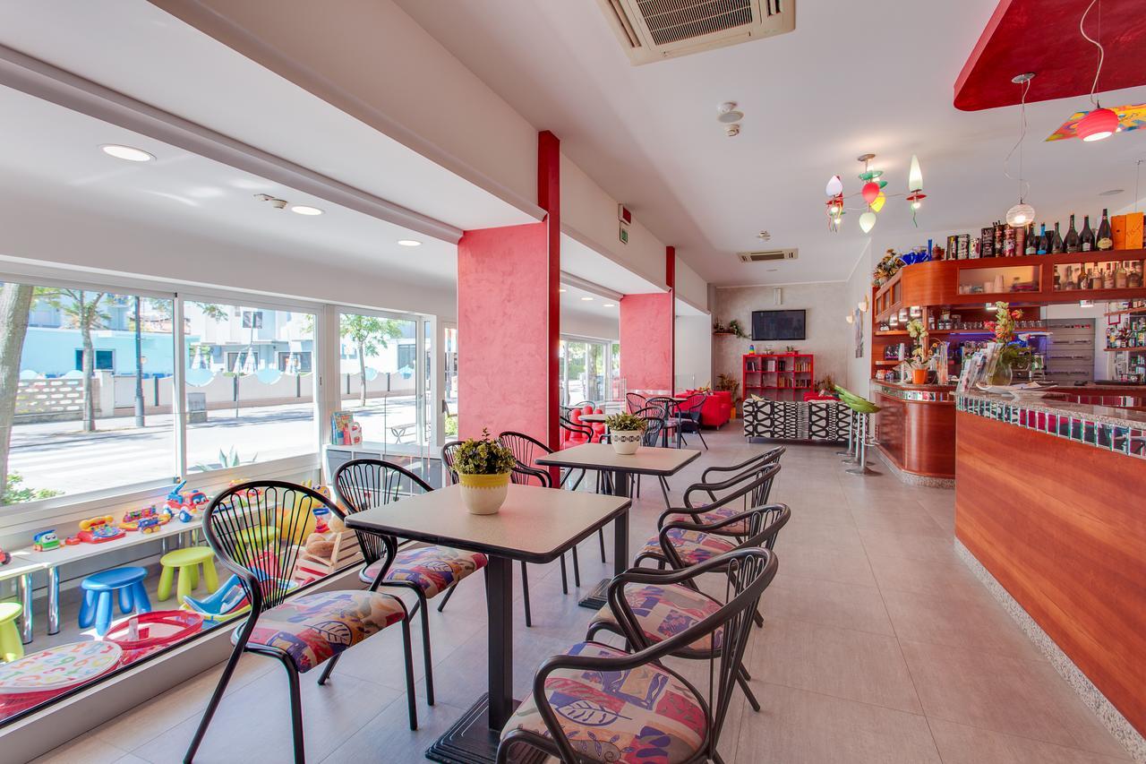 Hotel Sandra Gatteo a Mare Dış mekan fotoğraf